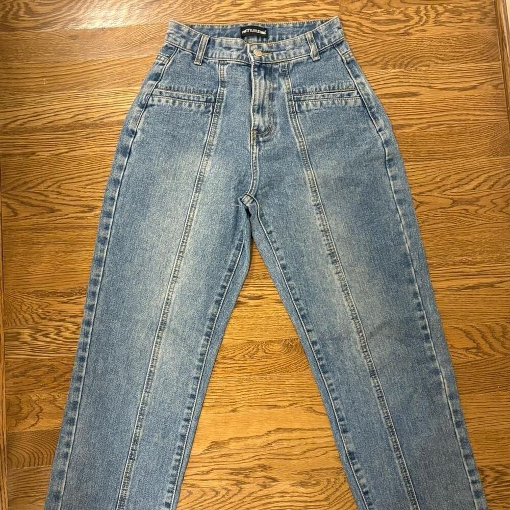 Prettylittlething Women's Blue Jeans